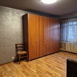Dristor- etaj 1, bloc 1983, 7 min. metrou